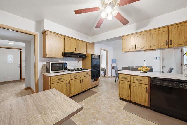 16712 Elm Street, South Holland, IL 60473