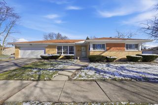 16712 Elm Street, South Holland, IL 60473