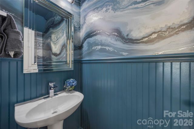 8703 Lake Pines Drive, Cornelius, NC 28031