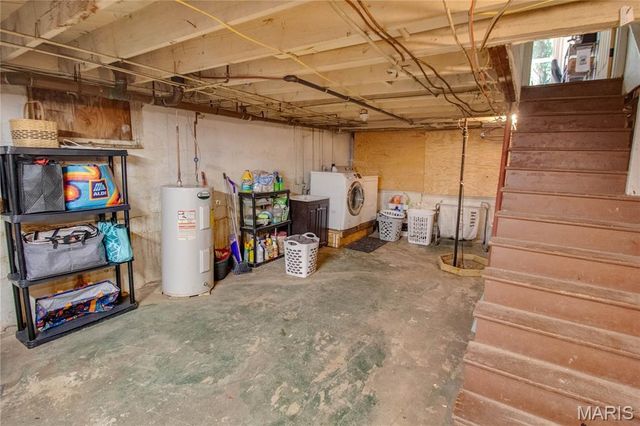 3009 W Delmar Avenue, Godfrey, IL 62035