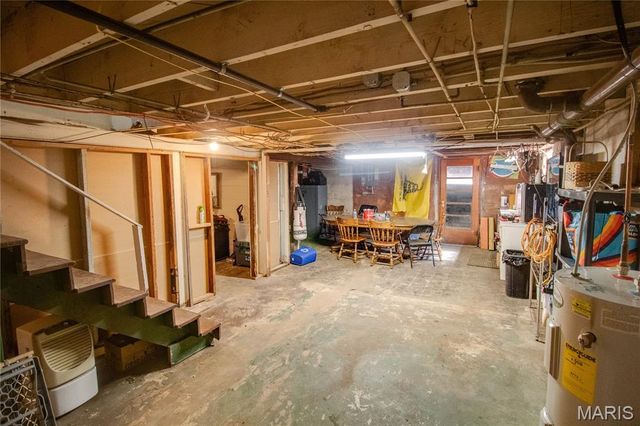 3009 W Delmar Avenue, Godfrey, IL 62035