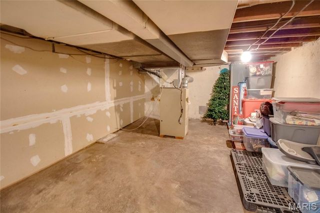 3009 W Delmar Avenue, Godfrey, IL 62035