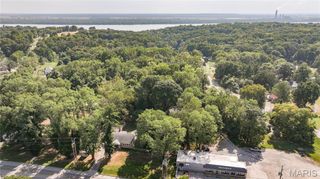 3009 W Delmar Avenue, Godfrey, IL 62035