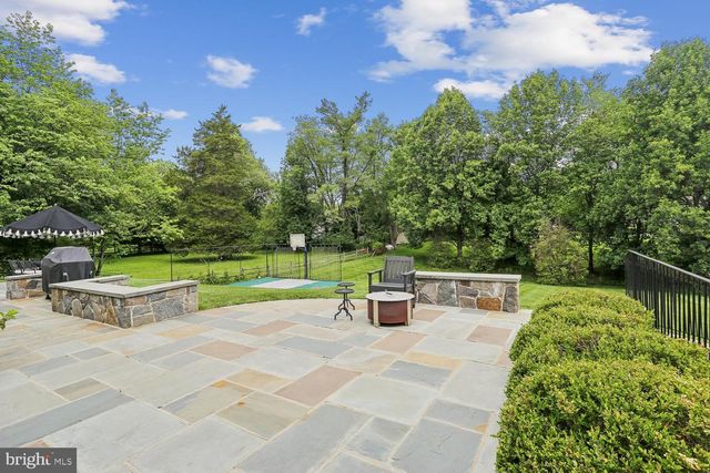 11736 GAINSBOROUGH RD, Potomac, MD 20854