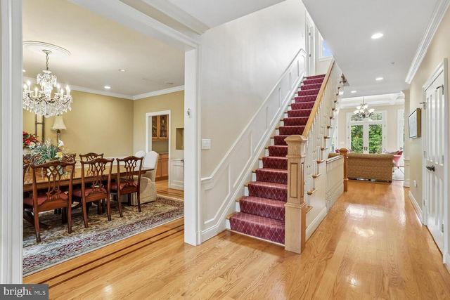 11736 GAINSBOROUGH RD, Potomac, MD 20854