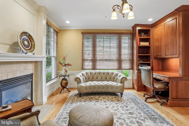 11736 GAINSBOROUGH RD, Potomac, MD 20854