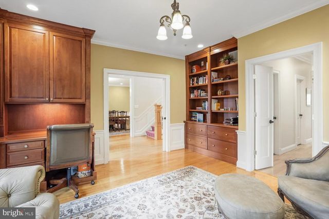 11736 GAINSBOROUGH RD, Potomac, MD 20854