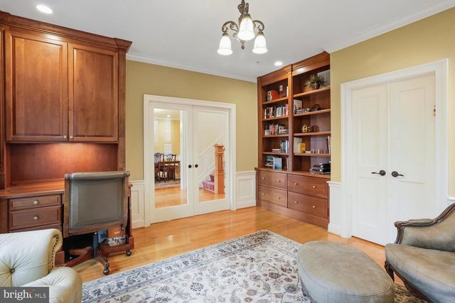 11736 GAINSBOROUGH RD, Potomac, MD 20854