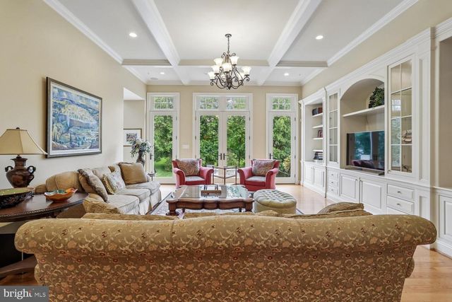 11736 GAINSBOROUGH RD, Potomac, MD 20854