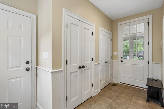 11736 GAINSBOROUGH RD, Potomac, MD 20854