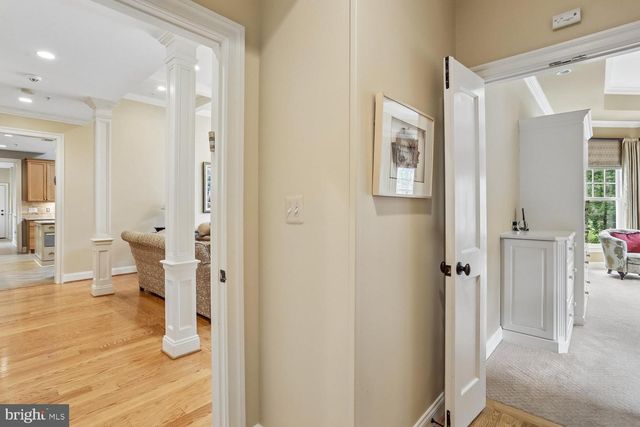 11736 GAINSBOROUGH RD, Potomac, MD 20854