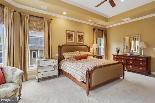 11736 GAINSBOROUGH RD, Potomac, MD 20854