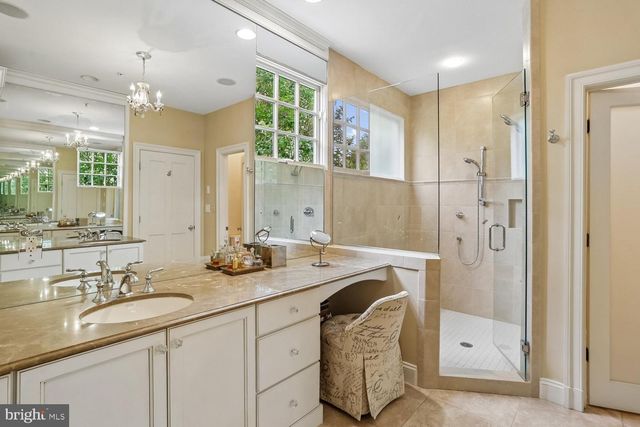 11736 GAINSBOROUGH RD, Potomac, MD 20854
