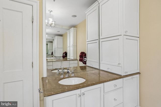11736 GAINSBOROUGH RD, Potomac, MD 20854