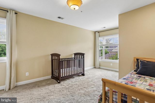 11736 GAINSBOROUGH RD, Potomac, MD 20854