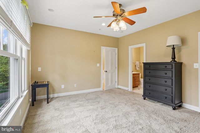 11736 GAINSBOROUGH RD, Potomac, MD 20854