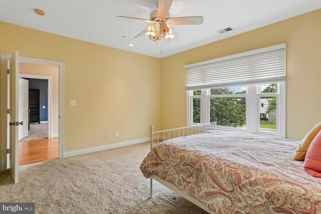 11736 GAINSBOROUGH RD, Potomac, MD 20854