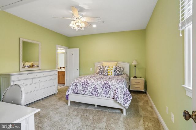 11736 GAINSBOROUGH RD, Potomac, MD 20854