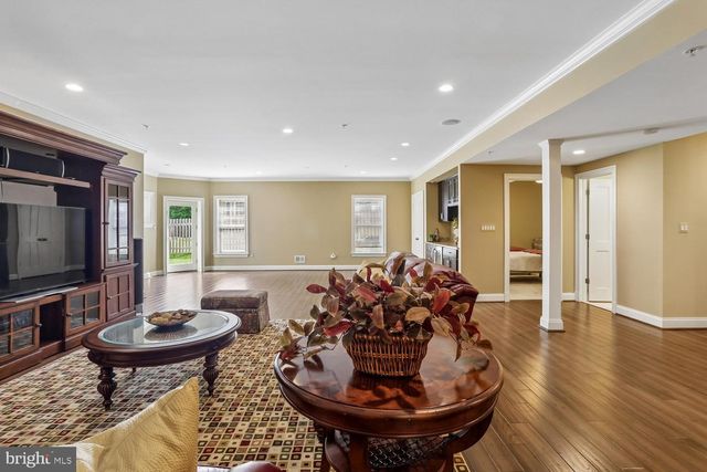 11736 GAINSBOROUGH RD, Potomac, MD 20854