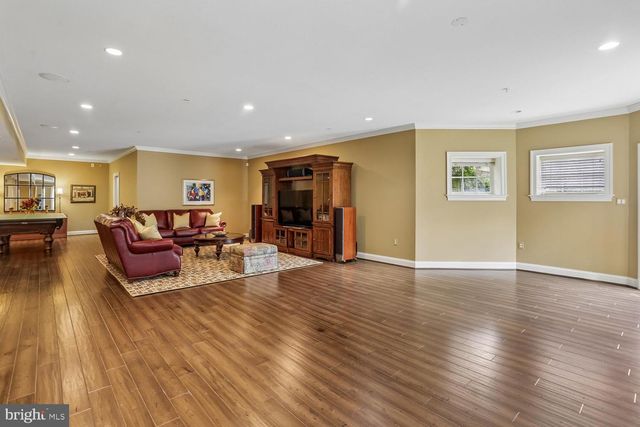 11736 GAINSBOROUGH RD, Potomac, MD 20854