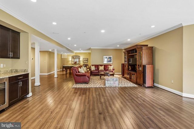 11736 GAINSBOROUGH RD, Potomac, MD 20854