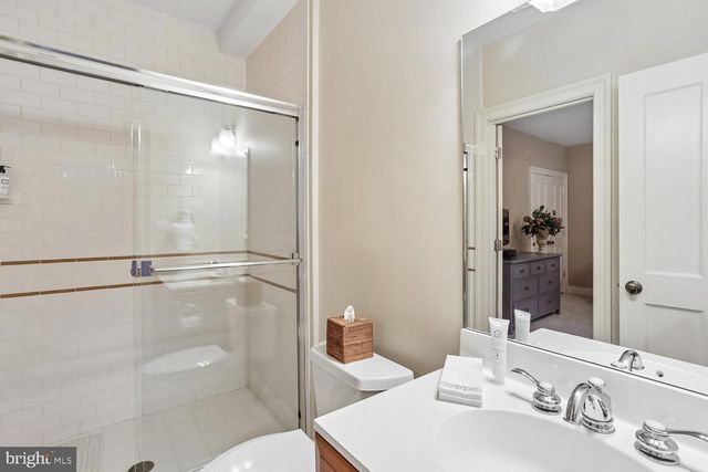 11736 GAINSBOROUGH RD, Potomac, MD 20854