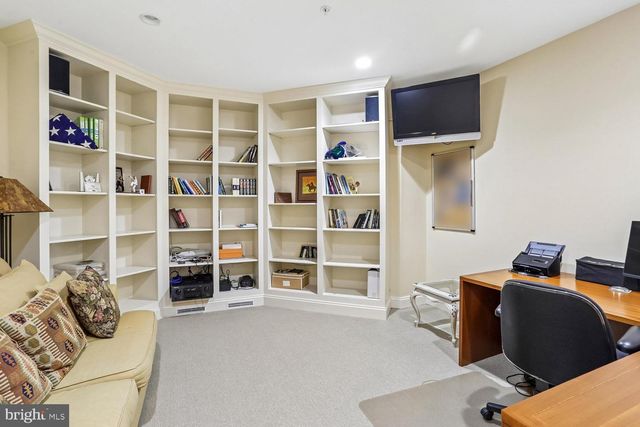11736 GAINSBOROUGH RD, Potomac, MD 20854