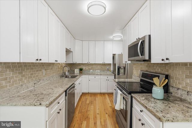 6124 OLD BRENTFORD CT, Alexandria, VA 22310