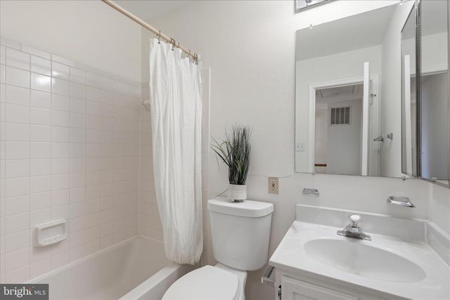 6124 OLD BRENTFORD CT, Alexandria, VA 22310