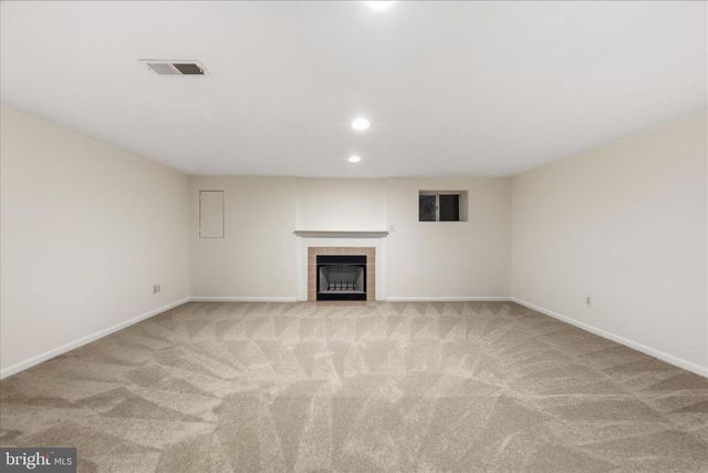 6124 OLD BRENTFORD CT, Alexandria, VA 22310