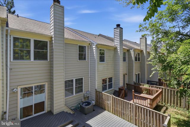 6124 OLD BRENTFORD CT, Alexandria, VA 22310