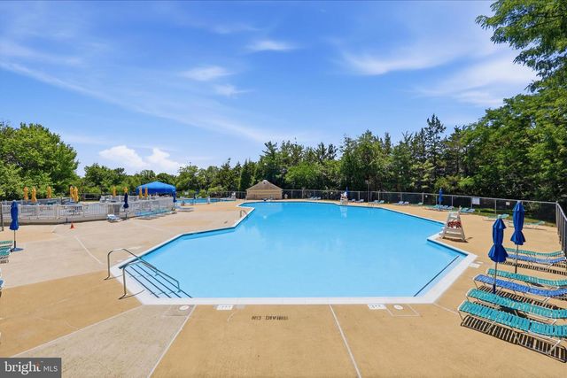 6124 OLD BRENTFORD CT, Alexandria, VA 22310