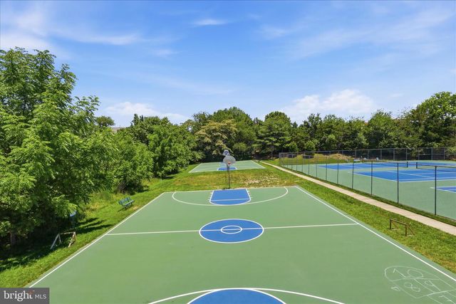 6124 OLD BRENTFORD CT, Alexandria, VA 22310