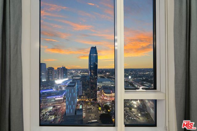 889 Francisco Street 3801, Los Angeles, CA 90017