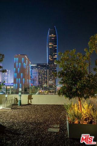 889 Francisco Street 3801, Los Angeles, CA 90017