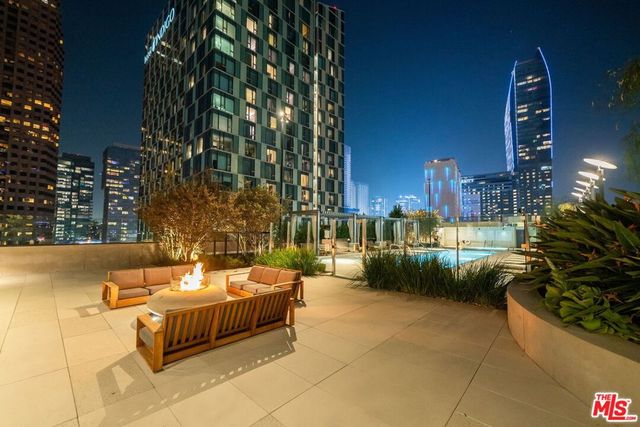 889 Francisco Street 3801, Los Angeles, CA 90017
