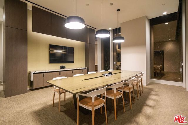 889 Francisco Street 3801, Los Angeles, CA 90017