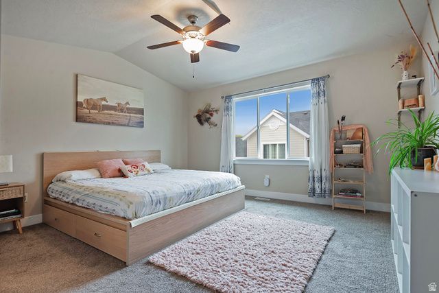 379 E HORSE CREEK DR, Midvale, UT 84047