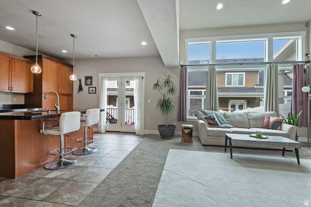 379 E HORSE CREEK DR, Midvale, UT 84047