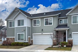 379 E HORSE CREEK DR, Midvale, UT 84047