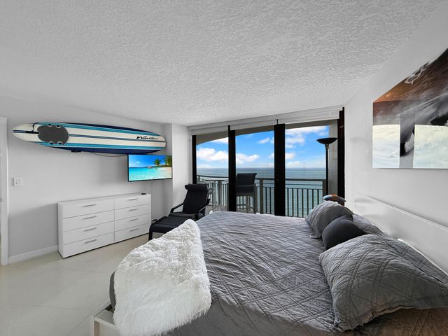 3000 N Ocean Drive 32-D, Singer Island, FL 33404