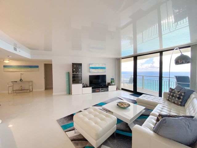 3000 N Ocean Drive 32-D, Singer Island, FL 33404