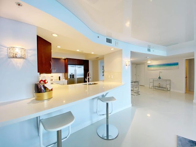 3000 N Ocean Drive 32-D, Singer Island, FL 33404