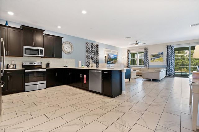 1613 MAIDSTONE COURT, Davenport, FL 33896