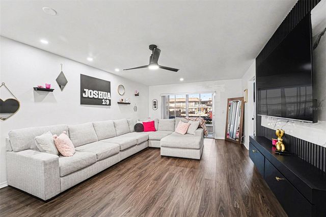 5197 SILENT LOOP 121, New Port Richey, FL 34652