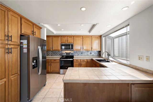 23247 VILLENA, Mission Viejo, CA 92692