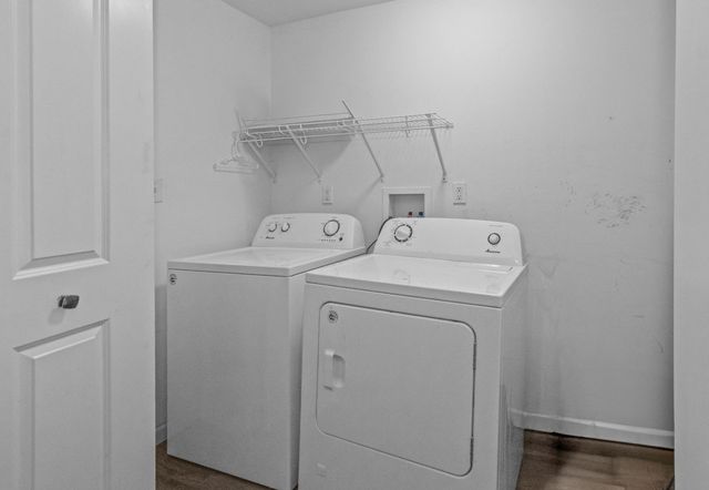 309 Michigami Trail, Porter, IN 46304