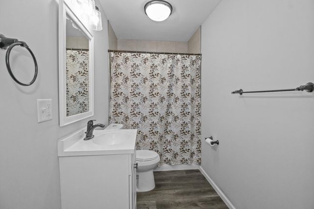 309 Michigami Trail, Porter, IN 46304