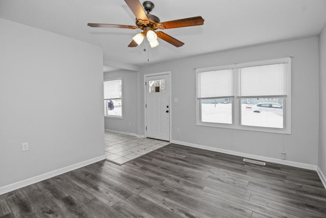 309 Michigami Trail, Porter, IN 46304