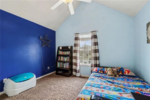 8528 N AVA Avenue, Kansas City, MO 64154